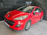 Begagnad Peugeot 207 68 HK (50 kW) 2013 Röd Sedan