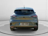 Usado Renault Clio V Evolution 100 CV (73 kW) 2025 Gris Berlina
