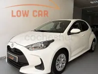 Usado Toyota Yaris 125 CV (91 kW) 2023 Blanco Utilitario