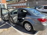 Usado Chevrolet Cruze LS 125 CV (91 kW) 2010 Gris / plata Berlina