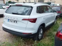 Usado Skoda Karoq Ambition 116 CV (85 kW) 2023 Blanco SUV