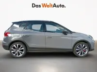 Usado Seat Arona FR 115 CV (84 kW) 2025 Gris SUV