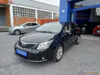 Usado Toyota Avensis Executive 150 CV (110 kW) 2009 Negro Familiar