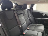 Usado Volvo V40 Momentum 150 CV (110 kW) 2013 Blanco Berlina