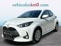 Usado Toyota Yaris Business Edition 69 CV (50 kW) 2022 Blanco Utilitario