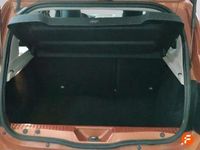 Usado Dacia Sandero Stepway 90 HP (66 kW) 2017 Laranja