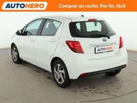 Usado Toyota Yaris Hybrid Active 99 CV (72 kW) 2015 Blanco Utilitario