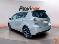 Käytetty Toyota Verso Advance 132 HP (97 kW) 2018 Harmaa Tila-auto