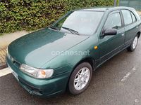 Usado Nissan Almera 100 CV (73 kW) 1996 Verde Berlina