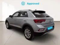 Usado VW T-Roc Life 110 CV (80 kW) 2023 Gris SUV