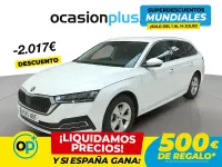 Usado Skoda Octavia Ambition 110 CV (80 kW) 2022 Blanco Familiar