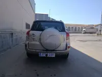 Usado Toyota RAV4 Luna 116 CV (85 kW) 2006 Beige SUV
