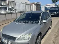 Usado Ford Focus Trend 109 CV (80 kW) 2006 Gris / plata Familiar