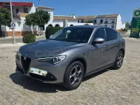 Usado Alfa Romeo Stelvio Super 190 CV (139 kW) 2022 Gris / plata SUV