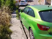 Usado Seat Ibiza SC Style 105 CV (77 kW) 2012 Verde Utilitario