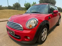 Usado Mini Cooper 122 CV (89 kW) 2010 Rojo Utilitario