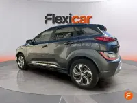 Usado Hyundai Kona 141 CV (103 kW) 2022 Gris SUV