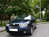 Usado Skoda Fabia Comfort 100 HP (73 kW) 2001 Preto Sedan