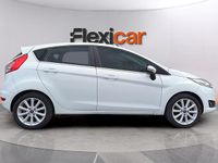 Usado Ford Fiesta Trend 101 CV (74 kW) 2016 Blanco Berlina
