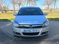 Usado Opel Astra Cosmo 100 CV (73 kW) 2006 Gris / plata Berlina