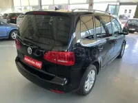Usado VW Touran Advance 140 CV (102 kW) 2012 Negro Monovolumen
