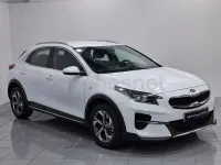 Usado Kia XCeed 136 CV (100 kW) 2022 Blanco SUV
