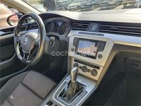 Usado VW Passat Advance 120 CV (88 kW) 2017 Negro Berlina