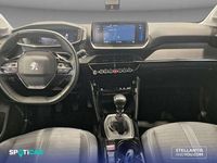 Usado Peugeot 208 Allure 102 CV (75 kW) 2022 Blanco Utilitario