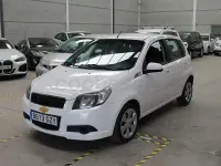 Usado Chevrolet Aveo LS 101 CV (74 kW) 2010 Blanco Berlina