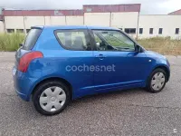 Usado Suzuki Swift GL 92 CV (67 kW) 2007 Azul Utilitario