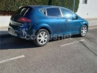 Usado Seat Leon Sport 140 CV (102 kW) 2005 Azul Utilitario