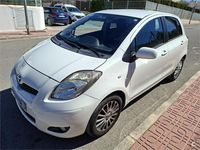 Usado Toyota Yaris Active 101 CV (74 kW) 2009 Blanco Utilitario