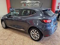 Usado Renault Clio IV LIMITED 90 CV (66 kW) 2016 Gris