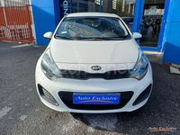 Usado Kia Rio 85 CV (62 kW) 2014 Blanco Berlina