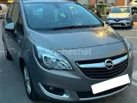 Usado Opel Meriva Selective 100 CV (73 kW) 2014 Gris / plata Monovolumen