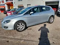 Usado Seat Leon Sport 105 CV (77 kW) 2007 Gris / plata Utilitario