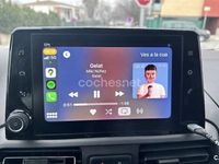 Usado Opel Combo Life Selective 131 CV (96 kW) 2019 Rojo Monovolumen