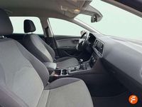 Usado Seat Leon ST Style 131 CV (96 kW) 2019 Blanco Familiar