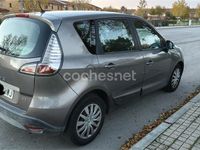 Usado Renault Scénic III 95 CV (69 kW) 2014 Gris / plata Monovolumen