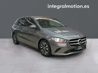 Usado Mercedes B180 136 CV (100 kW) 2020 Gris Utilitario