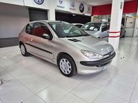 Usado Peugeot 206 69 CV (50 kW) 2005 Plateado Utilitario