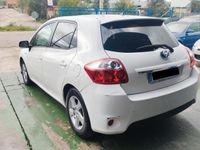 usado Toyota Auris Hybrid 