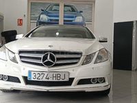Usado Mercedes E220 170 CV (125 kW) 2012 Blanco Coupe