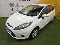Usado Ford Fiesta Trend 82 CV (60 kW) 2011 Blanco Utilitario