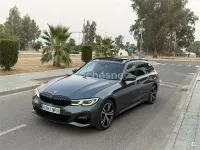 Usado BMW 330e Comfort Edition 292 CV (214 kW) 2021 Gris / plata Familiar