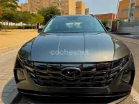 Usado Hyundai Tucson 136 CV (100 kW) 2023 Gris / plata SUV