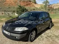 Usado Renault Mégane II Dynamique 110 CV (80 kW) 2006 Negro Berlina