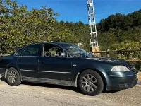 Usado VW Passat Trendline 130 CV (95 kW) 2001 Negro Berlina
