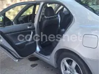 Usado Honda Accord Sport 140 CV (102 kW) 2005 Amarillo Berlina
