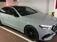 Usado Mercedes E220 197 CV (144 kW) 2025 Gris / plata Berlina